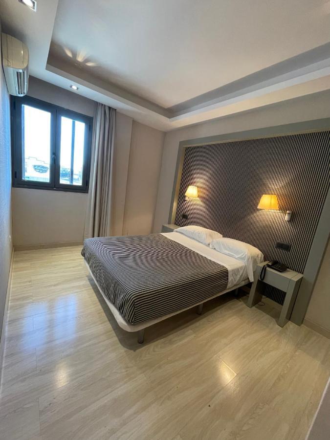 Apartamento Con Piscina Y Parking Apartment บาเลนเซีย ภายนอก รูปภาพ